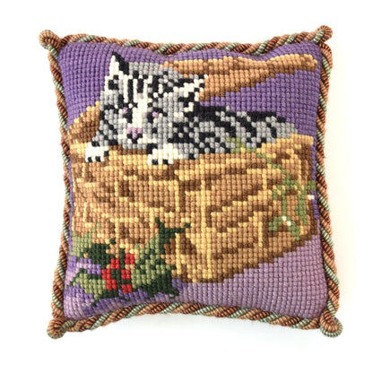 Christmas Kitten Mini Kit Needlepoint Kit Elizabeth Bradley Design 